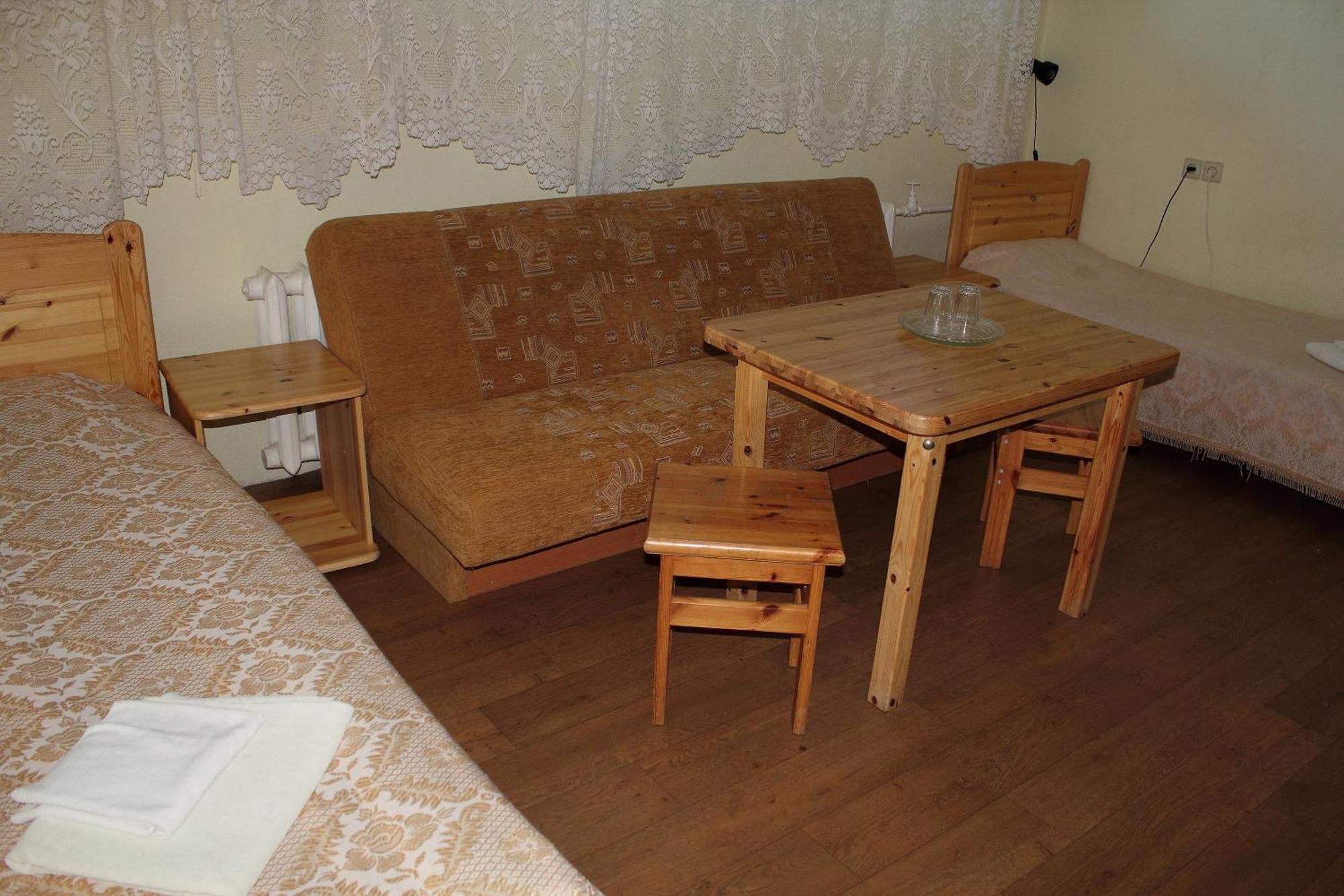 Hotell Paeaesuke Jõhvi الغرفة الصورة