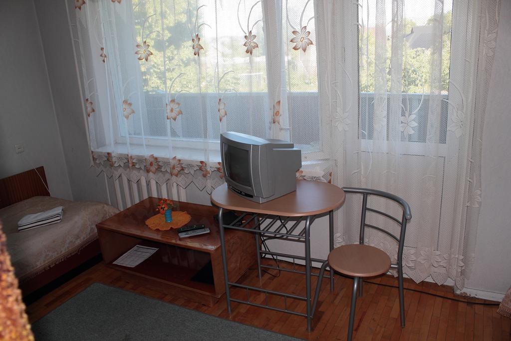 Hotell Paeaesuke Jõhvi الغرفة الصورة